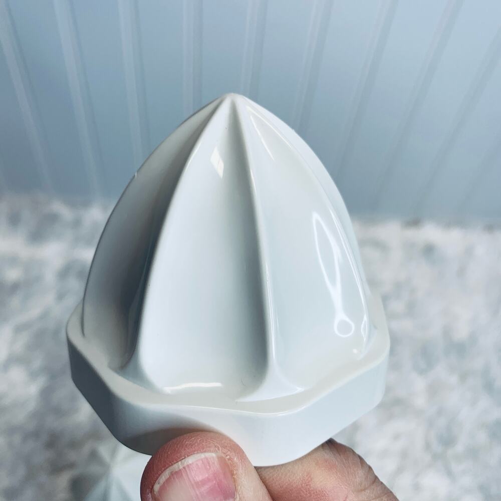 OEM Cuisinart Little Pro Plus Food Processor Replacement Part - Juice Cone